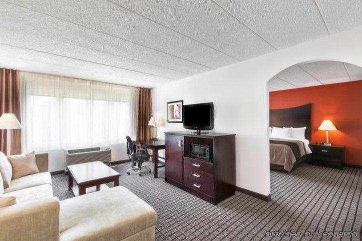Clarion Hotel & Suites BWI Airport North Brooklyn Park Zewnętrze zdjęcie