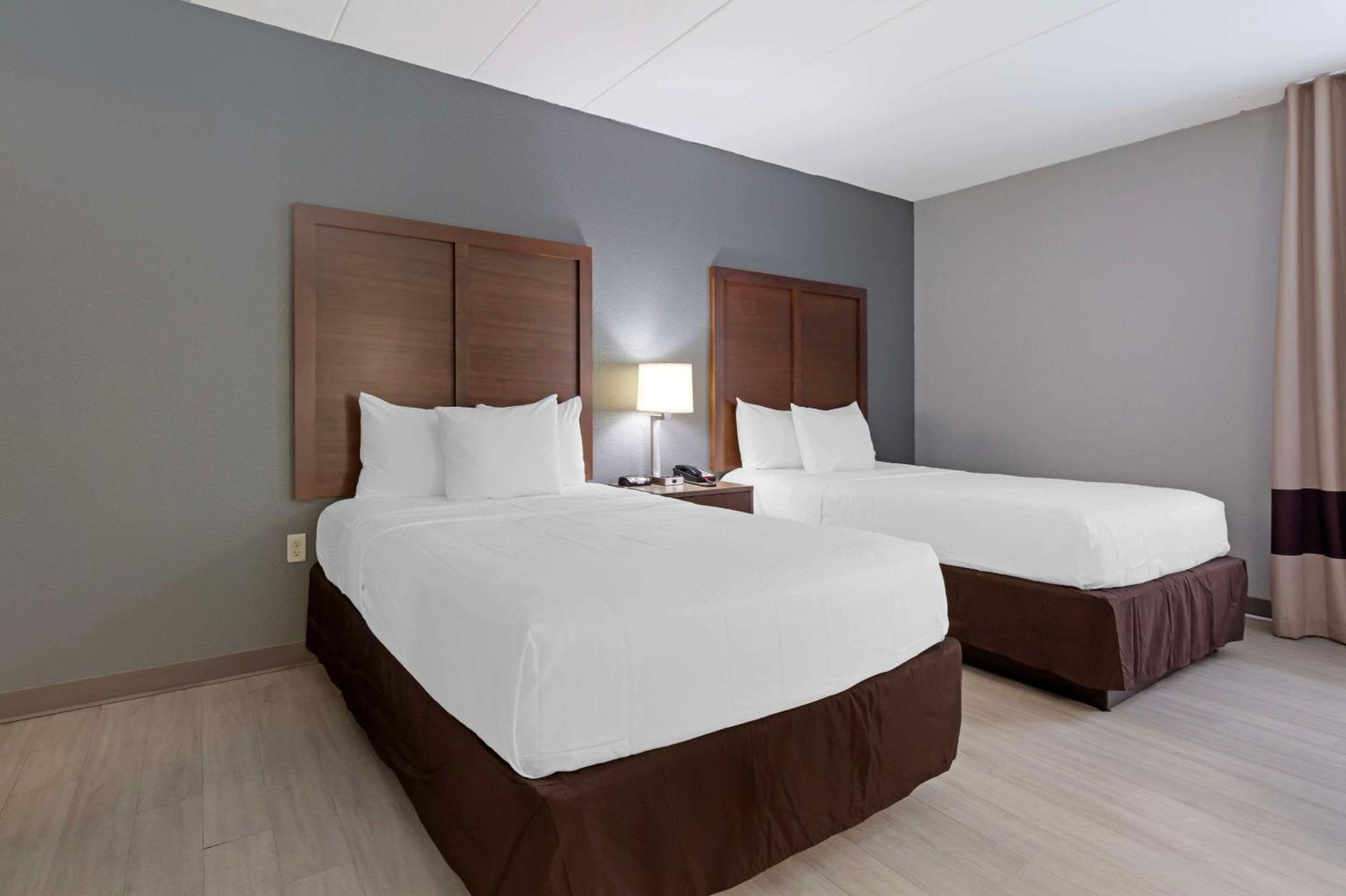 Clarion Hotel & Suites BWI Airport North Brooklyn Park Zewnętrze zdjęcie