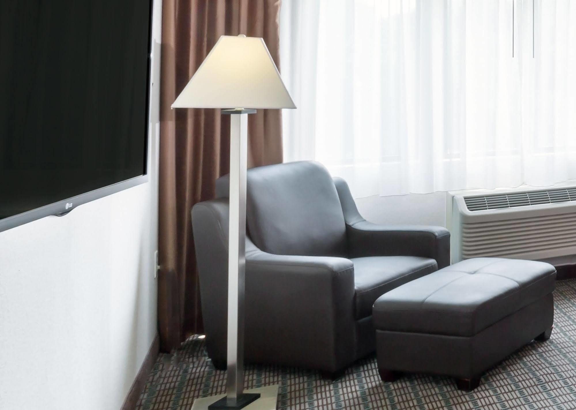 Clarion Hotel & Suites BWI Airport North Brooklyn Park Zewnętrze zdjęcie